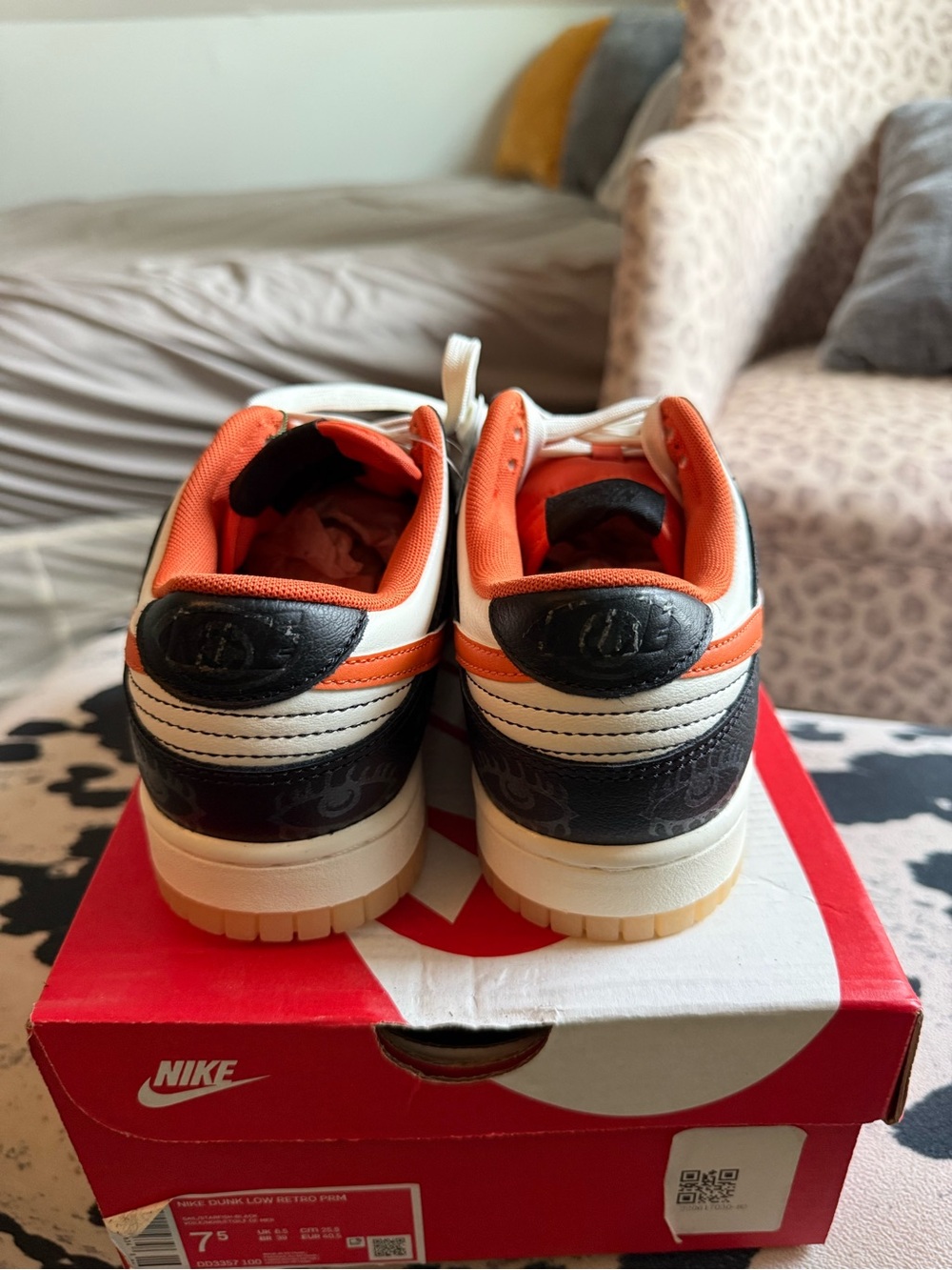Nike Dunk Low Black/White with Orange Swoosh with Halloween details - Picture 4 of 5